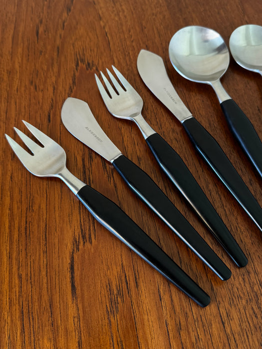 J. Sanderson & Son ‘New Image’ 42-Piece Cutlery Set by C. Melville Cass, c.1960s