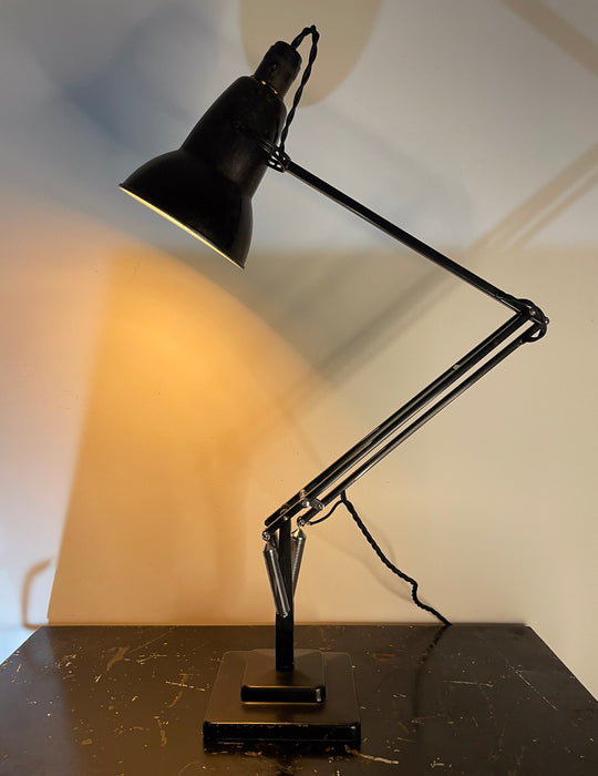 Herbert Terry & Sons Model 1227 Anglepoise, Bakelite Shade