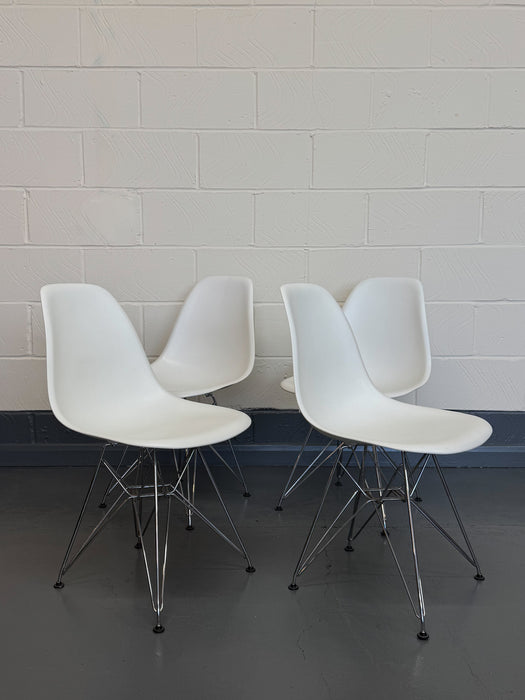 Set of 4 Vitra Eames DSR ‘Eiffel’ Chairs by Charles & Ray Eames