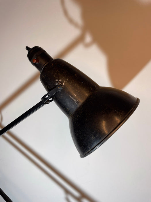 Herbert Terry & Sons Model 1227 Anglepoise, Bakelite Shade