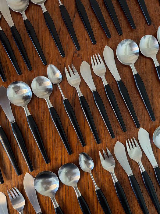 J. Sanderson & Son ‘New Image’ 42-Piece Cutlery Set by C. Melville Cass, c.1960s