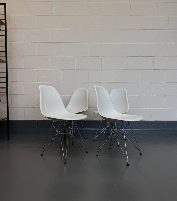 Set of 4 Vitra Eames DSR ‘Eiffel’ Chairs by Charles & Ray Eames