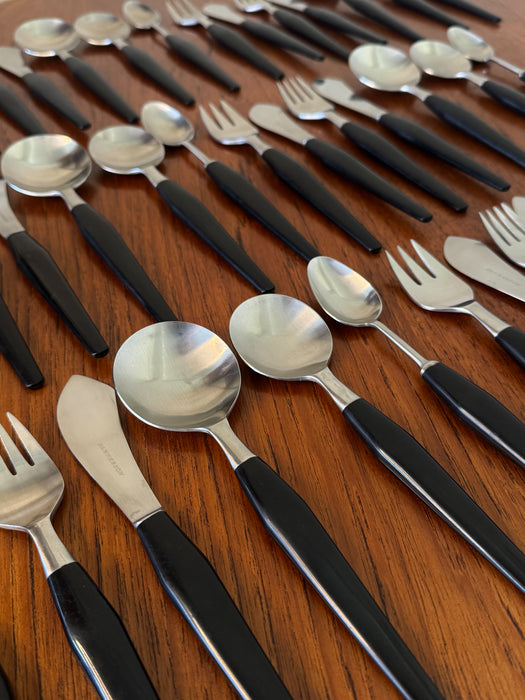 J. Sanderson & Son ‘New Image’ 42-Piece Cutlery Set by C. Melville Cass, c.1960s